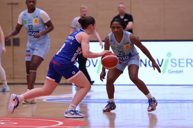 02 04 2026, Basketball, Women, Season 2025 2026, Toyota Womens Basketball Bundesliga, Playoffs, Saarlouis Royals Basketball Club Marburg e V , Martha Burse Saarlouis Royals , Marianna Byvatov Basketball Club Marburg e V Saarlouis Stadtgartenhalle Saarland Germany DEU Copyright: xSebastianxBachx