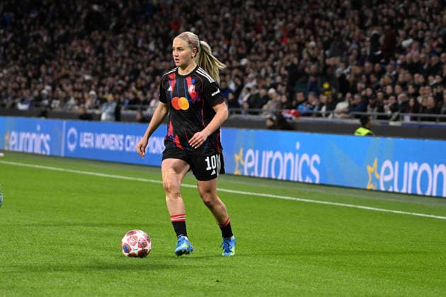 Football : OL Lyonnes vs Wolfsburg- UEFA Women s Champions League - 02 04 2026 Lindsey HEAPS of OL Lyonnes during the second leg of the UEFA Women s Champions League 2025 26 quarter-final between VfL Wolfsburg and OL Lyonnes at Groupama Stadium Decines Charpieu Lyon on April 02 2026 , France LYONFrance  Copyright: xMouradxAllilix