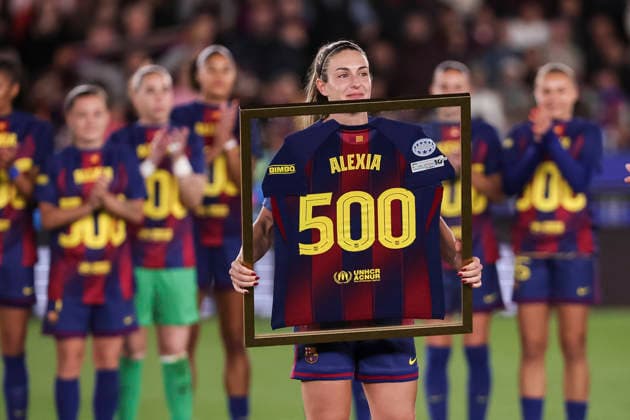 Sport Bilder des Tages April 2, 2026, Barcelona, Barcelona, SPAIN: Alexia Putellas Segura of FC Barcelona, Barca celebrates her 500th appearance for the club during the UEFA WomenÃ¢â‚¬â ¢s Champions League 2025 26 Quarter-finals second Leg, football match played between FC Barcelona and Real Madrid CF at the Spotify Camp Nou stadium on April 02, 2026 in Barcelona, Spain. FC Barcelona V Real Madrid CF - UEFA WomenÃ¢â‚¬â ¢S Champions League 2025 26 Quarter-Finals Second Leg  - ZUMAa181 20260402_zaa_a181_122 Copyright: xJavierxBorregox