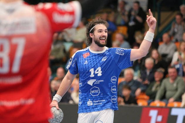 02 04 2026 Handball Men 2025 2026 2 Handball Bundesliga 26 Matchday Dessau Roßlauer HV 06 TUSEM Essen Anhalt Arena Dessau Jakub Powarzynski Dessau, 14, blue with a message to his team Dessau Roßlau Sachsen Anhalt Germany