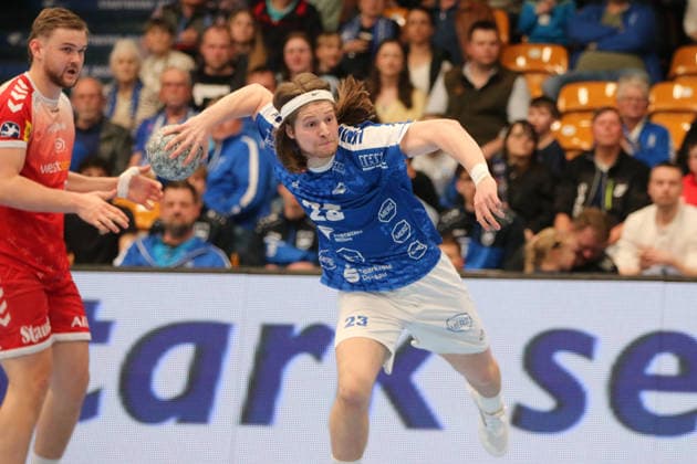 02 04 2026 Handball Men 2025 2026 2 Handball Bundesliga 26 Matchday Dessau Roßlauer HV 06 TUSEM Essen Anhalt Arena Dessau Mika Schüler Dessau, 23, blue at goal throw Dessau Roßlau Sachsen Anhalt Germany