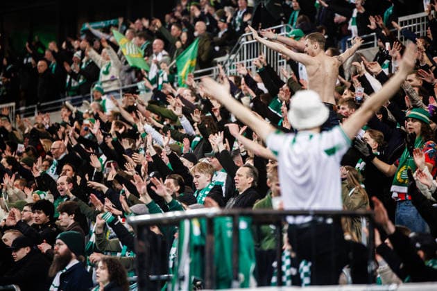 260402 Supporters of Hammarby during the UEFA Women s Europa Cup semifinal between Hammarby and Sparta Prague on April 2, 2026 in Stockholm Photo Kenta Jönsson BILDBYRAN COP 210 KJ0331 fotboll football soccer fotball europa cup hammarby sparta prague uefa womens europa cup semifinal dam bbeng publik  Copyright: KENTAxJÖNSSON BB260402KJ059