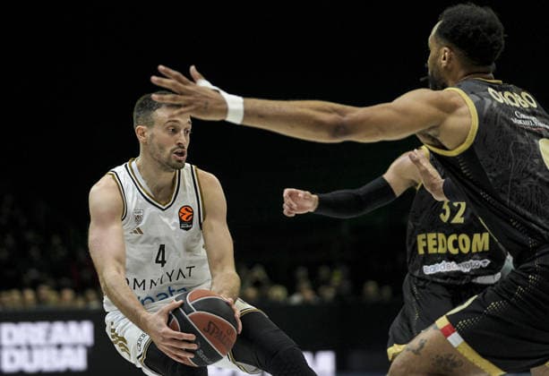 Dubai Basketball v AC Monaco - EuroLeague SARAJEVO, BOSNIA AND HERZEGOVINA - APRIL 2: Players compete during the EuroLeague match between Dubai Basketball and AS Monaco at Zetra Arena on April 2, 2026 in Sarajevo, Bosnia and Herzegovina. Samir Jordamovic Anadolu Sarajevo Bosnia and Herzegovina. Editorial use only. Please get in touch for any other usage.  Copyright: x2026xAnadoluxSamirxJordamovicx