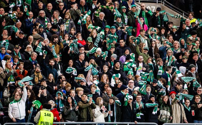 260402 Supporters of Hammarby during the UEFA Women s Europa Cup semifinal between Hammarby and Sparta Prague on April 2, 2026 in Stockholm Photo Kenta Jönsson BILDBYRAN COP 210 KJ0331 fotboll football soccer fotball europa cup hammarby sparta prague uefa womens europa cup semifinal dam bbeng publik  Copyright: KENTAxJÖNSSON BB260402KJ069