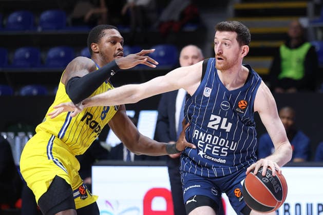 MACCABI vs EFES ERCAN OSMANI, basketball player of EFES during the Euroleague match against Maccabi, at Aleksandar Nikolic Hall. Belgrade, 02.04.2026. photo: Ivica Veselinov MN Press BASKETBALL, EUROLEAGUE, MACCABI, EFES Belgrade Arena Aleksandar Nikolic Serbia Copyright: xMNxPressx
