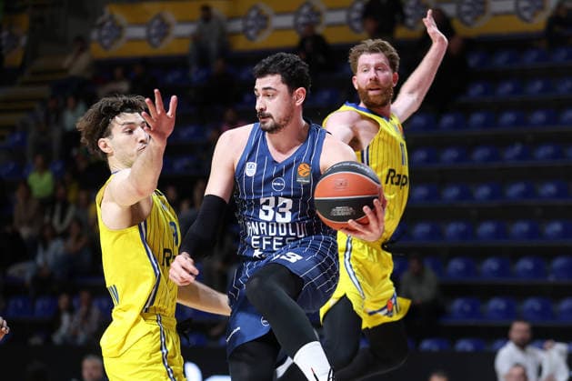 MACCABI vs EFES ERKAN YILMAZ, basketball player of EFES during the Euroleague match against Maccabi, at Aleksandar Nikolic Hall. Belgrade, 02.04.2026. photo: Ivica Veselinov MN Press BASKETBALL, EUROLEAGUE, MACCABI, EFES Belgrade Arena Aleksandar Nikolic Serbia Copyright: xMNxPressx