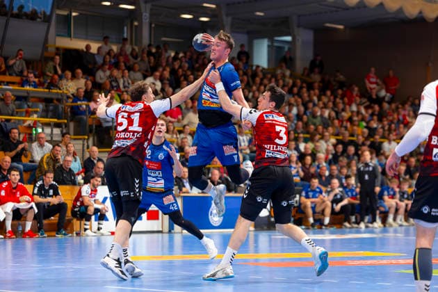 Ole Hagedorn Nr 10, VfL Luebeck Schwartau vs Luka Sokolic Nr 51, HSG Nordhorn Lingen and Christian Wilhelm Nr 3, HSG Nordhorn Lingen VfL Luebeck Schwartau vs HSG Nordhorn Lingen, Handball, 2 Bundesliga, 02 04 26 Luebeck Schleswig Holstein Germany Copyright: xAgentur54GradÂ°x xFelixxKoenigx