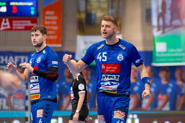 Jan Eric Speckmann Nr 45, VfL Luebeck Schwartau rejoices cheers VfL Luebeck Schwartau vs HSG Nordhorn Lingen, Handball, 2 Bundesliga, 02 04 26 Luebeck Schleswig Holstein Germany Copyright: xAgentur54GradÂ°x xFelixxKoenigx
