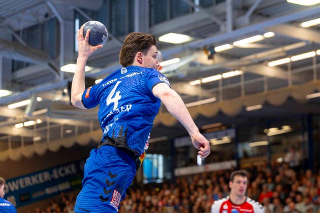 Paul Holzhacker Nr 4, VfL Luebeck Schwartau VfL Luebeck Schwartau vs HSG Nordhorn Lingen, Handball, 2 Bundesliga, 02 04 26 Luebeck Schleswig Holstein Germany Copyright: xAgentur54GradÂ°x xFelixxKoenigx