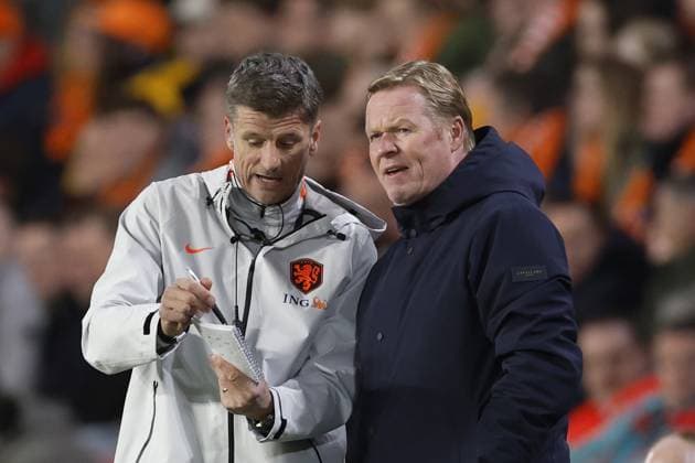 EINDHOVEN - (LR) Netherlands assistant coach Wim Jonk, Netherlands national coach Ronald Koeman during the friendly international match, Länderspiel, Nationalmannschaft between the Netherlands and Ecuador at the Philips Stadium on March 31, 2026 in Eindhoven, Netherlands. MAURICE VAN STEEN ANP International Friendly, Länderspiel, Nationalmannschaft 2025-2026 xVIxANPxSportx xMauricexvanxSteenxIVx 554939208 originalFilename: 554939208.jpg