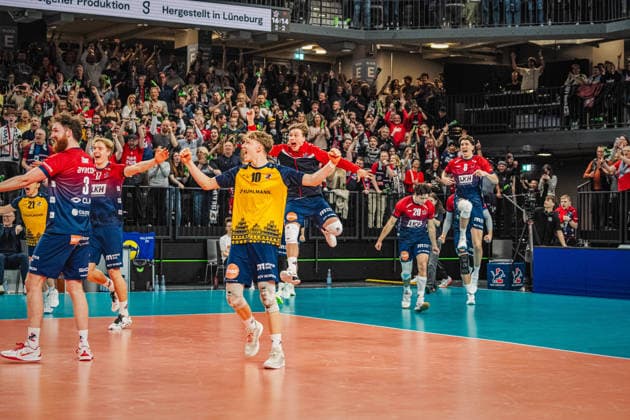 Volleyball Mens CEV Cup 2026 semi-final SVG Lüneburg vs VC Greenyard MAASEIK 02 04 2026 The SVG Lüneburg team celebrates after the win against Maaseik