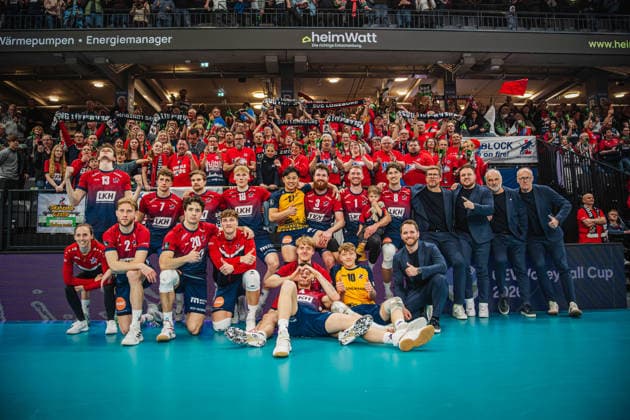 Volleyball Men CEV Cup 2026 semi-final SVG Lüneburg vs VC Greenyard MAASEIK 02 04 2026 The team photo after the CEV Cup victory