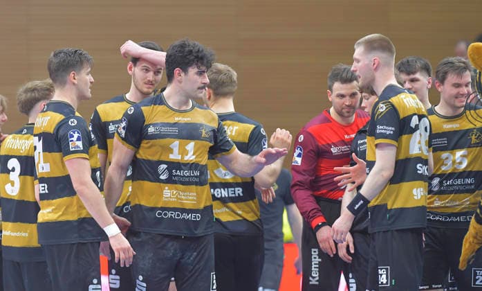 2 4 2026, Dresden players after the victory, Dresden center Doruk Pehlivan, Handball, 2 Bundesliga, HC Elbflorenz Dresden Eulen Ludwigshafen 32 27, c Dresden