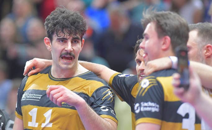 2 4 2026, Dresdens Doruk Pehlivan after the win, Handball, 2 Bundesliga, HC Elbflorenz Dresden Eulen Ludwigshafen 32 27, c Dresden