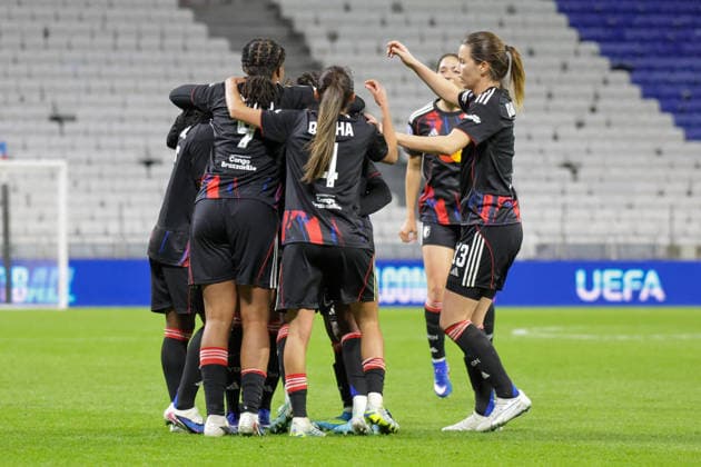 02 04 2026, xgrfx, Football UEFA Women s Champions League Quarterfinals , OL Lyonnes VfL Wolfsburg v l Goal, Melchie Dumornay to 2 0 OL Lyonnes DFL DFB REGULATIONS PROHIBIT ANY USE OF PHOTOGRAPHS as IMAGE SEQUENCES and or QUASI VIDEO Lyon