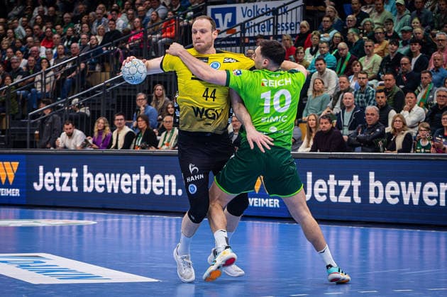 02 04 2026, xovx, Handball Daikin Handball Bundesliga, HSG Wetzlar TVB Stuttgart v l Lenny Rubin TVB Stuttgart , Josip Simic HSG Wetzlar Wetzlar Buderus Arena Hessen Germany EN