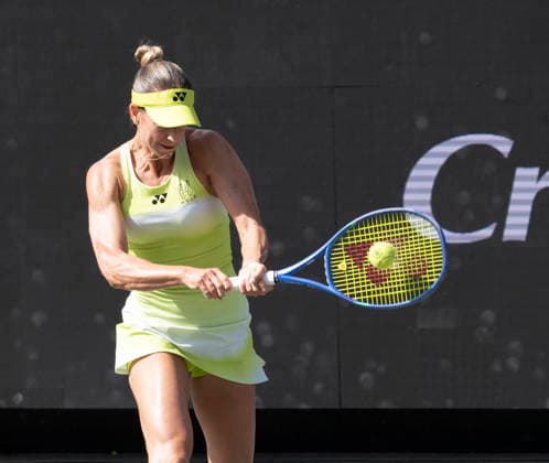 April 2, 2026: Anna Bondar (HUN) loses to Madison Keys (USA) 6-2, 7-5, at the Credit One Charleston Open being played at Credit One Staduim in Charleston, South Carolina, {USA} Ã‚ Tennisclix TENNIS 2026: Credit One Charleston Open APRIL 02  - ZUMAc04_ 20260402_zma_c04_121 Copyright: xLesliexBillmanx