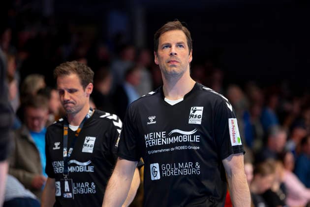 Frank Schumann Official A, HSG Nordhorn Lingen and Mark Bult Coach, HSG Nordhorn Lingen is dejected depressed disappointed VfL Luebeck Schwartau vs HSG Nordhorn Lingen, Handball, 2 Bundesliga, 02 04 26 Luebeck Schleswig Holstein Germany Copyright: xAgentur54GradÂ°x xFelixxKoenigx