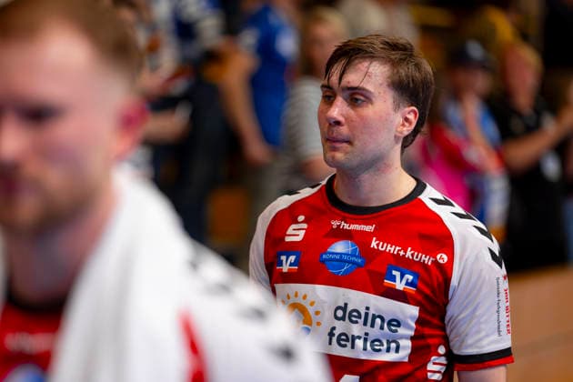 Elmar Erlingsson Nr 64, HSG Nordhorn Lingen is dejected depressed disappointed VfL Luebeck Schwartau vs HSG Nordhorn Lingen, Handball, 2 Bundesliga, 02 04 26 Luebeck Schleswig Holstein Germany Copyright: xAgentur54GradÂ°x xFelixxKoenigx