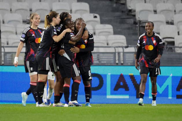 02 04 2026, xgrfx, Football UEFA Women s Champions League Quarterfinals , OL Lyonnes VfL Wolfsburg v l Goal, Tabitha Chawinga to 4 0 OL Lyonnes DFL DFB REGULATIONS PROHIBIT ANY USE OF PHOTOGRAPHS as IMAGE SEQUENCES and or QUASI VIDEO Lyon