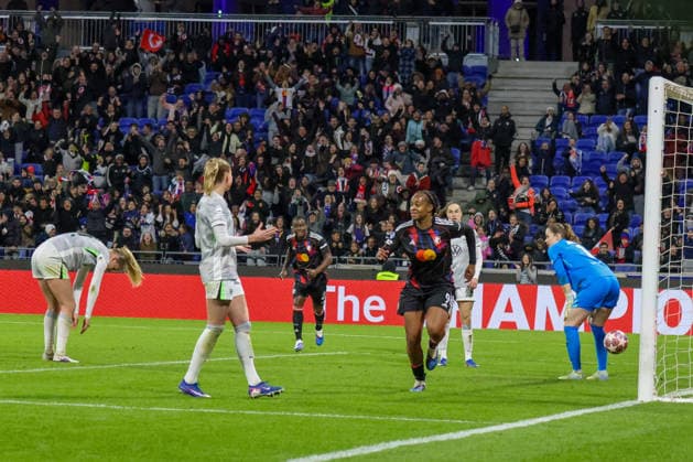 Lyon, France 02 April 2026 UEFA Women™s Champions League quarter-final second leg OL Lyonnes vs VfL Wolfsburg Women In the picture scorer Marie Antoinette Katoto OL Lyonnes , second from the right in the picture, scores the goal to make it 2-0 for Lyon and cheers, but this does not count after a VAR check Copyright: HMBxMedia MadeleinexFantini