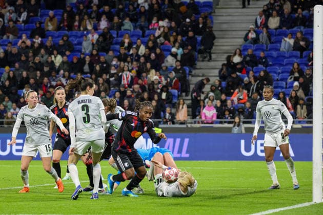 Lyon, France 02 April 2026 UEFA Women™s Champions League quarter-final second leg OL Lyonnes vs VfL Wolfsburg Women In the picture scorer Melchie Dumornay OL Lyonnes , third from right, scores the 2-0 goal for Lyon from a corner kick Copyright: HMBxMedia MadeleinexFantini