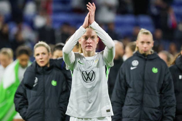 Lyon, France 02 April 2026 UEFA Women™s Champions League quarter-final second leg OL Lyonnes vs VfL Wolfsburg Women In the picture Janina Minge VfL disappointed after the defeat against Olympique Lyon and by the elimination from the UEFA Women™s Champions League Copyright: HMBxMedia MadeleinexFantini