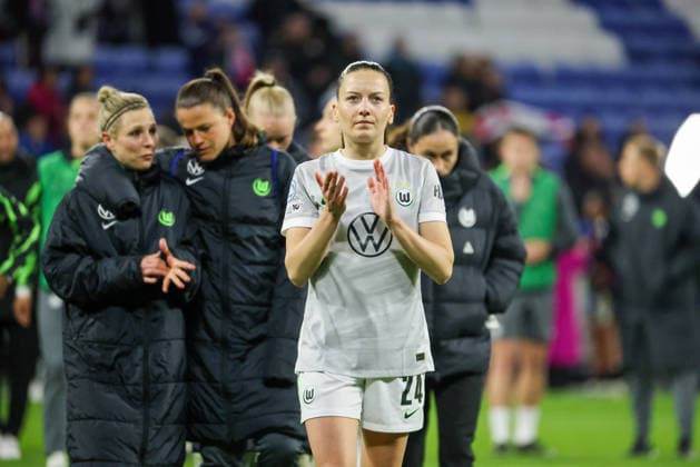 Lyon, France 02 April 2026 UEFA Women™s Champions League quarter-final second leg OL Lyonnes vs VfL Wolfsburg Women Pictured Joelle Wedemeyer VfL disappointed after defeat to Olympique Lyon and elimination from the UEFA Women™s Champions League Copyright: HMBxMedia MadeleinexFantini