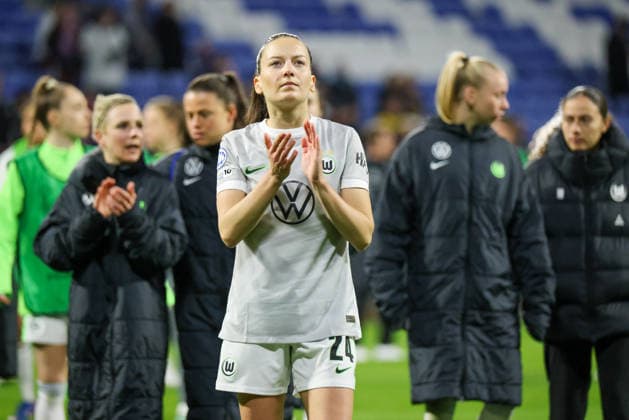 Lyon, France 02 April 2026 UEFA Women™s Champions League quarter-final second leg OL Lyonnes vs VfL Wolfsburg Women Pictured Joelle Wedemeyer VfL disappointed after defeat to Olympique Lyon and elimination from the UEFA Women™s Champions League Copyright: HMBxMedia MadeleinexFantini