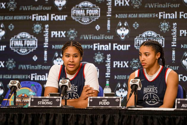 NCAA, College League, USA Final Four Basketball: South Carolina Gamecocks at UConn Huskies UConn Huskies forward Sarah Strong (21) and guard Azzi Fudd (35) addresses the media during a press conference, PK, Pressekonferenz at the Mortgage Matchup Center on April 2, 2026 in Phoenix, Arizona. (Thomas Fernandez Image of . Phoenix Arizona United States EDITORIAL USE ONLY Copyright: xImagexofxSportx ThomasxFernandezx iosphotos403616