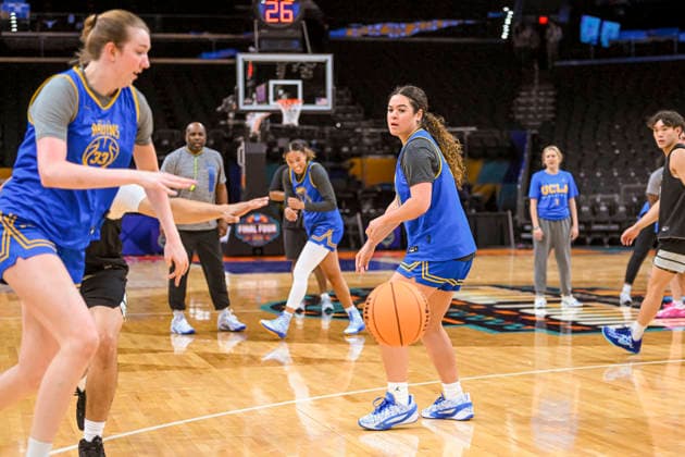 NCAA, College League, USA Final Four Basketball: Texas Longhorns at UCLA Bruins UCLA Bruins guard Lena Bilic (9) passes the ball during an open NCAA Final Four practice at the Mortgage Matchup Center on April 2, 2026 in Phoenix Arizona. (Thomas Fernandez Image of Phoenix Arizona United States EDITORIAL USE ONLY Copyright: xImagexofxSportx ThomasxFernandezx iosphotos403718