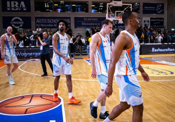 BASKETBALL EASYCREDIT BBL 27 GAME DAY SCIENCE CITY JENA SKYLINERS FRANKFURT FOR EDITORIAL PURPOSES ONLY p 02 04 2026 Jena Basketball easyCredit BBL 1 Basketball Bundesliga Season 2025 2026 27 Matchday Sparkassen Arena Science City Jena SKYLINERS Frankfurt in the photo Chris Carter 5 Science City Jena , Jack Pagenkopf 11 Science City Jena and Javon Franklin 22 Science City Jena and Robin Christen 8 Science City Jena after the game Germany Thueringen Jena Copyright SaschaxFromm Copyright: SaschaxFromm doc859149li6ldcgd5w195d ,EDITORIAL USE ONLY Copyright: SaschaxFromm