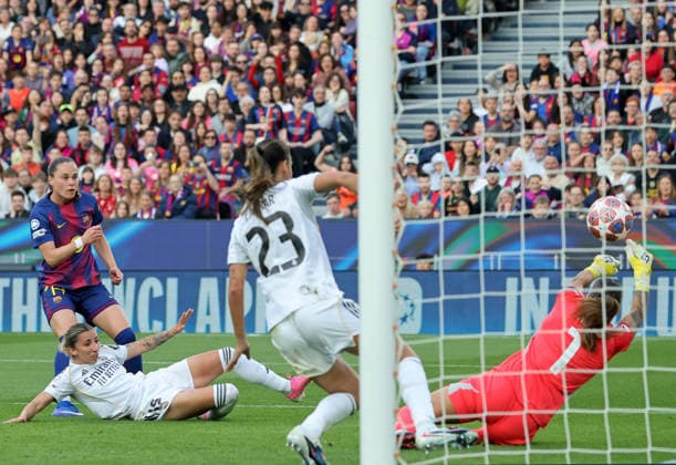 Barcelona FC v Real Madrid CF - UEFA Women s Champions League 2025 26 Quarter-finals Second Leg Ewa Pajor and Misa Rodriguez play during the match between FC Barcelona, Barca Femeni and Real Madrid Femenino, the 2nd leg of the Quarter-finals of the UEFA Women s Champions League, at the Spotify Camp Nou in Barcelona, Spain, on April 2, 2026. Barcelona Barcelona Spain  Copyright: xUrbanandsportx originalFilename:urbanandsport-fcbarcel260402_npIqq.jpg