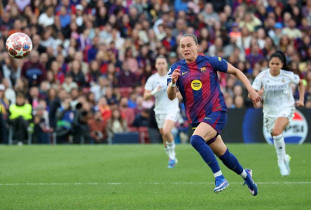 Barcelona FC v Real Madrid CF - UEFA Women s Champions League 2025 26 Quarter-finals Second Leg Ewa Pajor plays during the match between FC Barcelona, Barca Femeni and Real Madrid Femenino, the 2nd leg of the Quarter-finals of the UEFA Women s Champions League, at the Spotify Camp Nou in Barcelona, Spain, on April 2, 2026. Barcelona Barcelona Spain  Copyright: xUrbanandsportx originalFilename:urbanandsport-fcbarcel260402_npWY5.jpg