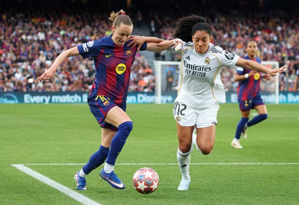 Barcelona FC v Real Madrid CF - UEFA Women s Champions League 2025 26 Quarter-finals Second Leg Caroline Graham Hansen and Yasmim Assis Ribeiro play during the match between FC Barcelona, Barca Femeni and Real Madrid Femenino, the 2nd leg of the Quarter-finals of the UEFA Women s Champions League, at the Spotify Camp Nou in Barcelona, Spain, on April 2, 2026. Barcelona Barcelona Spain  Copyright: xUrbanandsportx originalFilename:urbanandsport-fcbarcel260402_nprUv.jpg