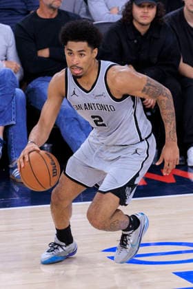 April 2, 2026, Inglewood, California, USA: Dylan Harper 2 of the San Antonio Spurs during their regular season NBA, Basketball Herren, USA game against the Los Angeles Clippers on Thursday April 2, 2026 at Intuit Dome in Inglewood, California. Clippers lose to Spurs, 99-118. ARIANA RUIZ PI Inglewood USA - ZUMAp124 20260402_zaa_p124_024 Copyright: xArianaxRuizx