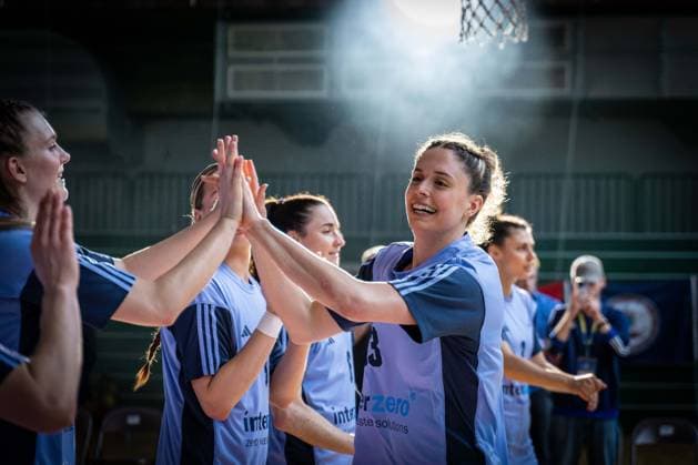 Basketball Berlin 02 04 2026 Season 2024 2025 Toyota DBBL 1 Bundesliga Playoffs Quarterfinals Game1 Women, Women Alba Berlin GiroLive Panthers Osnabrück Team introduction Emily Kiser Alba, No 33