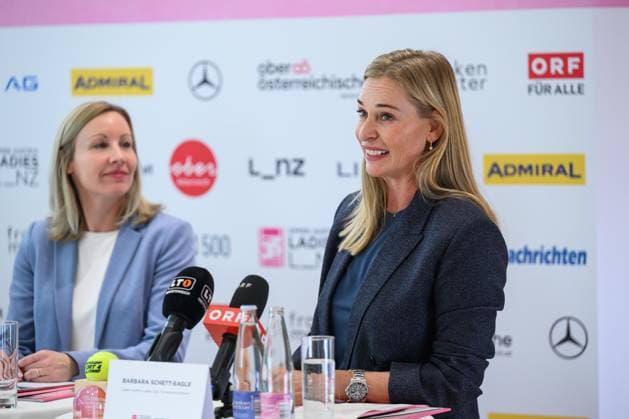 TENNIS - WTA, Tennis Damen Upper Austria Ladies Linz, PK LINZ,AUSTRIA,03.APR.26 - TENNIS - WTA Tour, Upper Austria Ladies Linz, preview, press conference, PK, Pressekonferenz Image shows Barbara Schett-Eagle.  GEPAxpictures xChristianxMoser