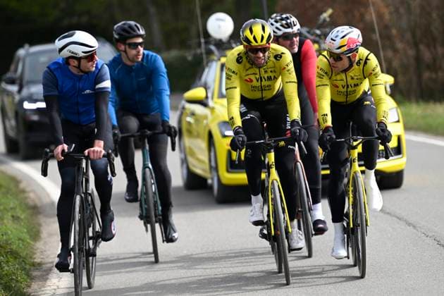 Ronde van Vlaanderen 2026 Cycling Race Media Activities 03 04 2026 OUDENAARDE, BELGIUM - APRIL 03 : Wynants Maarten (BEL) Ass. Sports Director of Team Visma Lease a Bike, Van Aert Wout (BEL) of Team Visma Lease a Bike riding during a training and reconnaissance session ahead of the 110th edition of Ronde van Vlaanderen an UCI World Tour 1.UWT one day cycling road race for Men Elite of 271 km with start in Antwerpen and finish in Oudenaarde on April 3, 2026 in Oudenaarde, Belgium, 03 04 2026 ( Motordriver Guy De Vuyst - Oudenaarde Belgium  Copyright: xNicoxVereeckenx