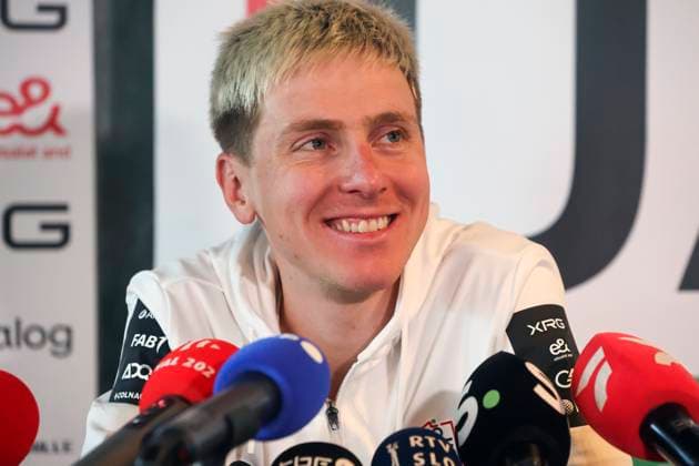 press conference, PK, Pressekonferenz UAE Team Emirates - XRG 03 04 2026 WAREGEM, BELGIUM - APRIL 03 : Pogacar Tadej (SLO) of UAE Team Emirates XRG talking to the press during a press conference of team UAE Team Emirates - XRG ahead of the 110th edition of Ronde van Vlaanderen an UCI World Tour 1.UWT one day cycling road race for Men Elite of 271 km with start in Antwerpen and finish in Oudenaarde on April 3, 2026 in Waregem, Belgium, 03 04 2026 Waregem Belgium  Copyright: xGiannixBarbieuxx