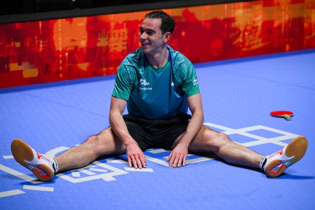 (260403) -- MACAO, April 3, 2026 -- Hugo Calderano celebrates after the men s singles round of 16 match between Hugo Calderano of Brazil and Togami Shunsuke of Japan at the ITTF Men s and Women s World Cup 2026 in Macao, China, April 3, 2026. ) (SP)CHINA-MACAO Table tennis, Tischtennis ITTF-WORLD CUP 2026-MEN S SINGLES (CN) CheongxKamxKa 