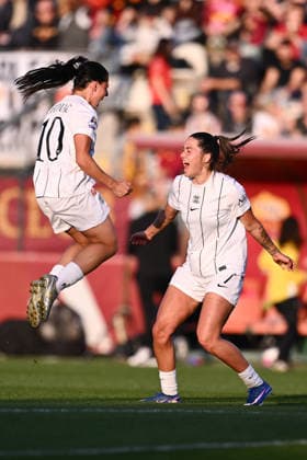 Nadine Nischler of Como Women celebrates after scoring the goal of 2-2 during he Matchday 18 of the Serie A Women Athora Championship between A.S. Roma and F.C. Como Women at the Tre Fontane Stadium on April 3, 2026 in Roma, Italy.  Copyright: xDomenicoxCippitelli IPAxSportx xipa-agency.netx xx IPA_73738550 IPA_Agency_IPA73738550