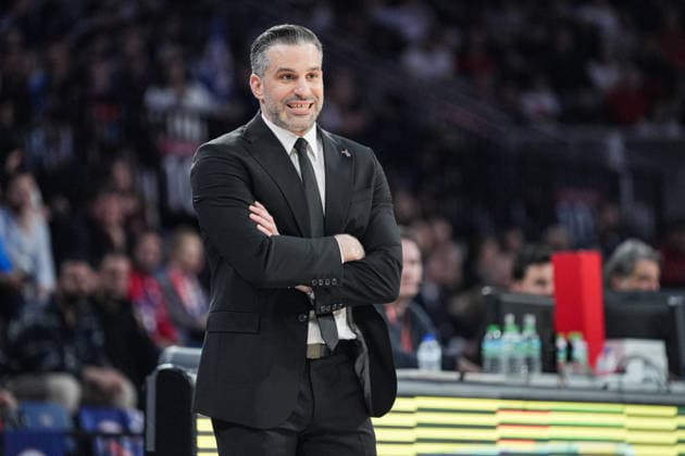Bahcesehir Koleji v Besiktas GAIN - EuroCup ISTANBUL, TURKIYE - APRIL 3: Besiktas GAIN’s head coach Dusan Alimpijevic reacts during the BKT EuroCup semifinal second leg match at Sinan Erdem Sports Hall, on April 3, 2026, in Istanbul, Turkiye. Cemal Yurttas Anadolu Istanbul Turkey. Editorial use only. Please get in touch for any other usage.  Copyright: x2026xAnadoluxCemalxYurttasx