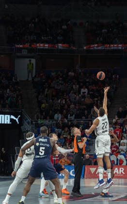ESP Kosner Baskonia v Real Madrid Euroleague Edy Tavares of Real Madrid during the Euroleague match, between Kosner Baskonia and Real Madrid played at Buesa Arena Stadium on April 3, 2026 in Vitoria Spain Vitoria Basque Country Spain Basketball Copyright: xMiguelxGarciax xAgenciaxLOFx