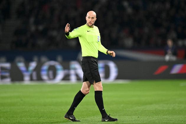 Paris Saint-Germain v Toulouse FC - Ligue 1 McDonald s 2025 2026 Eric WATTELLIER (ARBITRE) during the Ligue 1 McDonald s match between Paris and Toulouse at Parc des Princes on April 3, 2026 in Paris, France. Paris France  Copyright: xFEPx 776348342