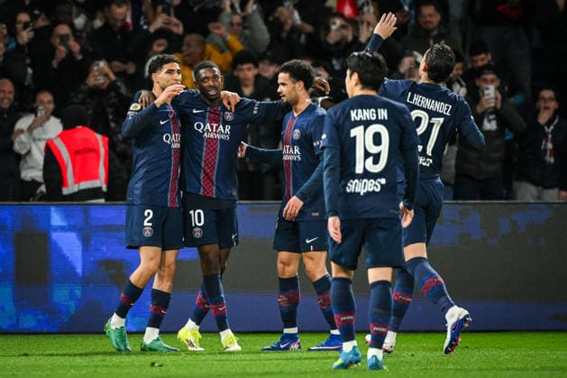 April 3, 2026, Paris, France, France: Ousmane DEMBELE of PSG celebrate his goal with teammates during the Ligue 1 match between Paris Saint-Germain (PSG) and Toulouse FC at Parc des Princes Stadium on April 03, 2026 in Paris, France. Paris Saint-Germain V Toulouse FC - Ligue 1  - ZUMAm308 20260403_zsp_m308_005 Copyright: xMatthieuxMirvillex
