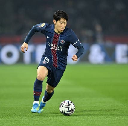 PSG vs Toulouse: French Ligue 1 PARIS, FRANCE - APRIL 03: Kang-In Lee of Paris Saint - Germain in action during the French Ligue 1 (L1) soccer match between Paris Saint-Germain (PSG) and Toulouse FC at Parc des Princes stadium in Paris, France on April 03, 2026. Mustafa Yalcin Anadolu Paris France. Editorial use only. Please get in touch for any other usage.  Copyright: x2026xAnadoluxMustafaxYalcinx