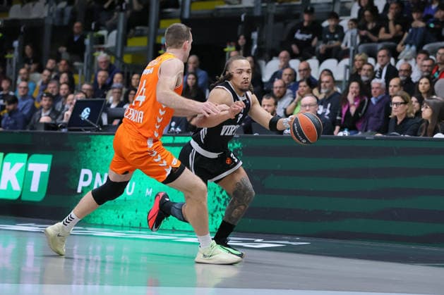 03 Carsen EDWARDS Virtus Bologna Match BASKETBALL - EUROLEAGUE Virtus Bologna vs Valencia Basket 03-04-2026 24v Matt Costello Valencia Basket Match BASKETBALL - EUROLEAGUE Virtus Bologna vs Valencia Basket 03-04-2026 during Virtus Bologna vs Valencia BC, Basketball Euroleague match in Bologna, Italy, April 03 2026  Copyright: xValentinoxOrsini IPAxSportx xipa-agency.netx xx IPA_73742119 IPA_Agency_IPA73742119