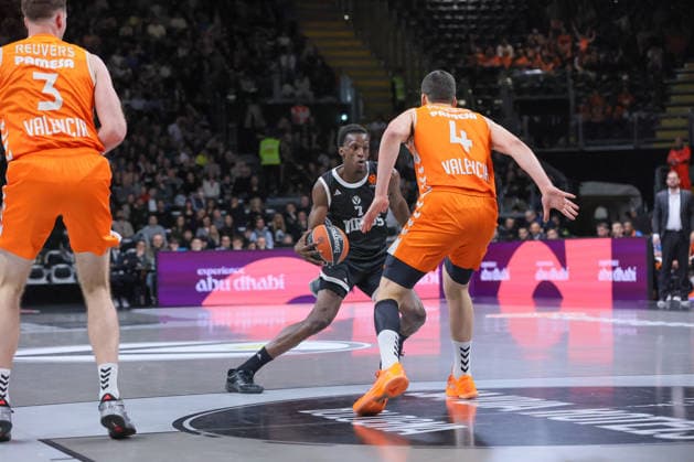 07 Saliou Niang Virtus Bologna Match BASKETBALL - EUROLEAGUE Virtus Bologna vs Valencia Basket 03-04-2026 04 Jaime Pradilla Valencia Basket Match BASKETBALL - EUROLEAGUE Virtus Bologna vs Valencia Basket 03-04-2026 during Virtus Bologna vs Valencia BC, Basketball Euroleague match in Bologna, Italy, April 03 2026  Copyright: xValentinoxOrsini IPAxSportx xipa-agency.netx xx IPA_73742132 IPA_Agency_IPA73742132