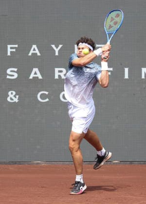 HOUSTON, TX - APRIL 03: Ben Shelton (USA) in action during the singles quarterfinals of the Men™s Clay Court Championship on April 3, 2026 at River Oaks Country Club in Houston, Texas. (Photo by Leslie Plaza Johnson Icon Sportswire) TENNIS: APR 03 US Men s Clay Court Championship EDITORIAL USE ONLY Icon260403092